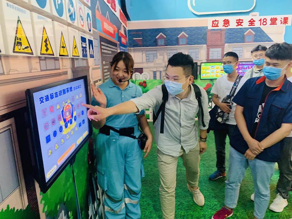 正版管家婆今晚资料