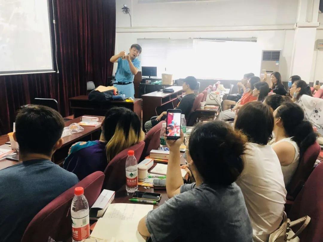 正版管家婆今晚资料